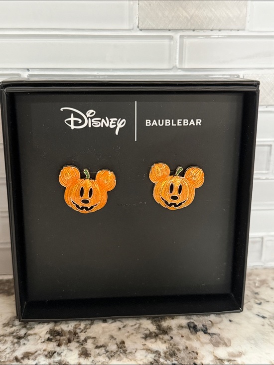Jewelry - Mickey pumpkin stud earrings